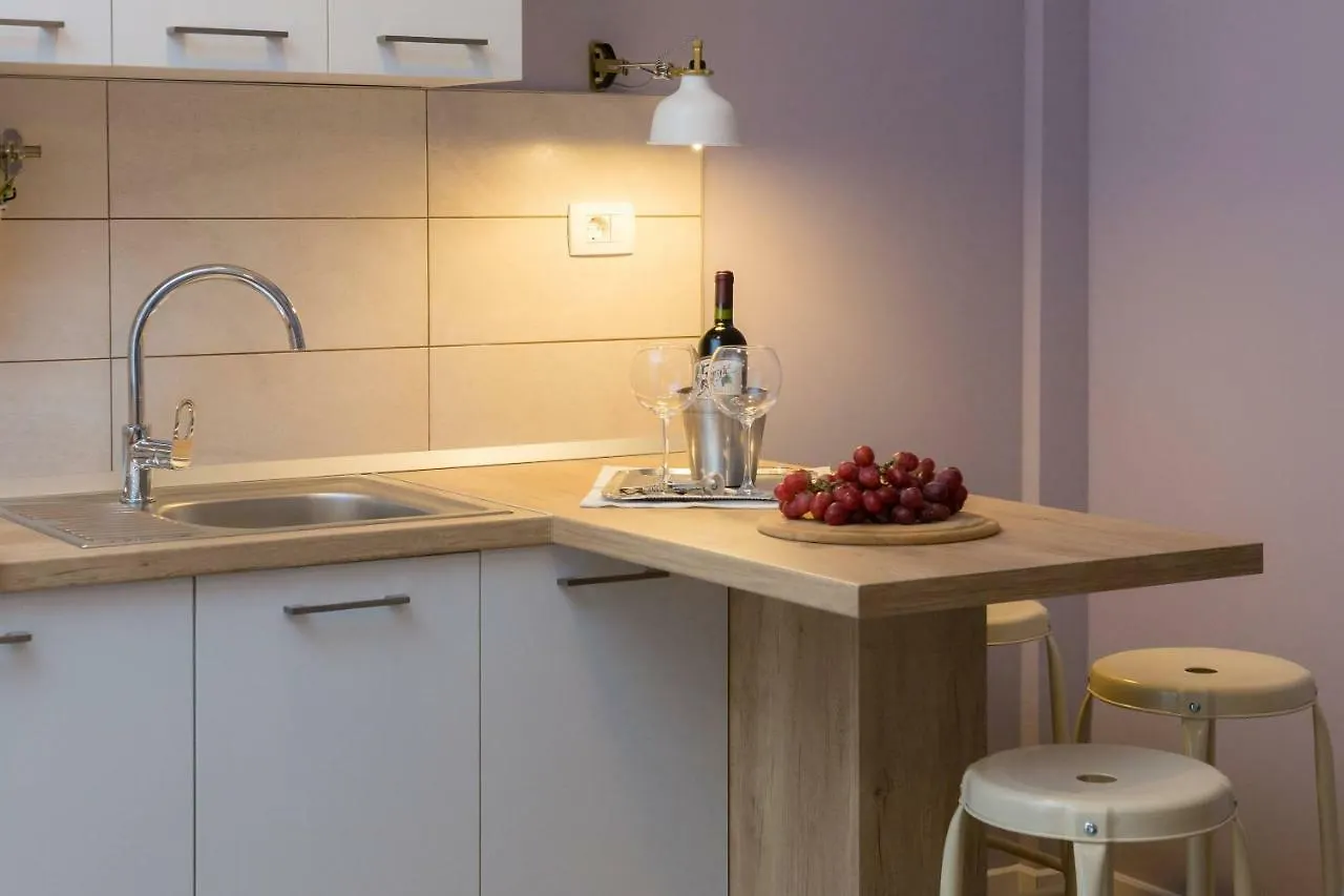 Zlatin Dvor - Apartments For 3, Terrace, Trogir Center, Beach At 5-Min, Bike Friendly