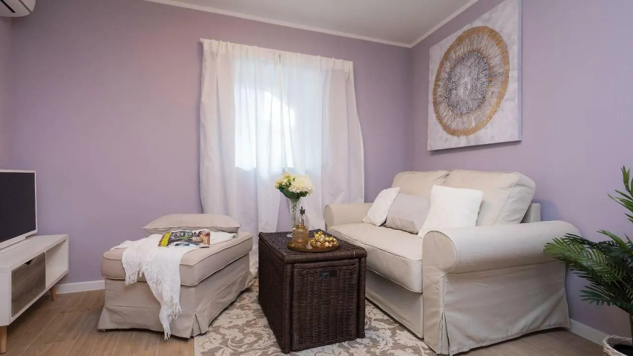 Zlatin Dvor - Apartments For 3, Terrace, Trogir Center, Beach At 5-Min, Bike Friendly 0*,  Croatia